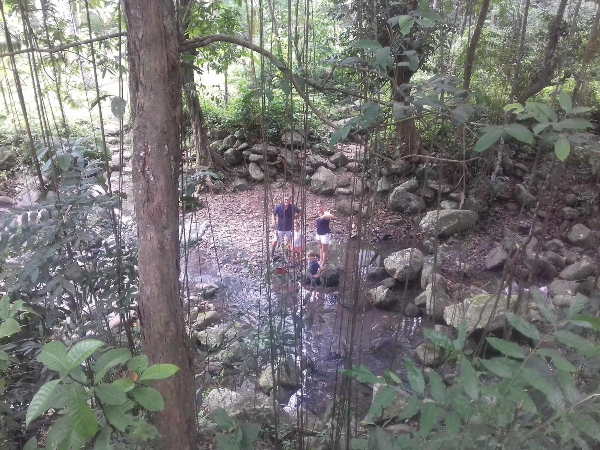 Bukit Asri Lodge Seraya Oda fotoğraf